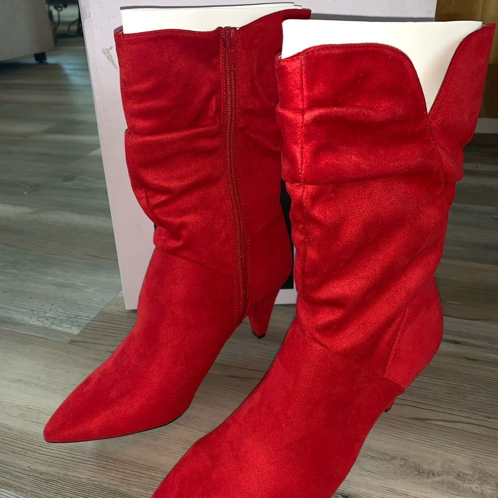 Red Boots - Picture 3 of 3